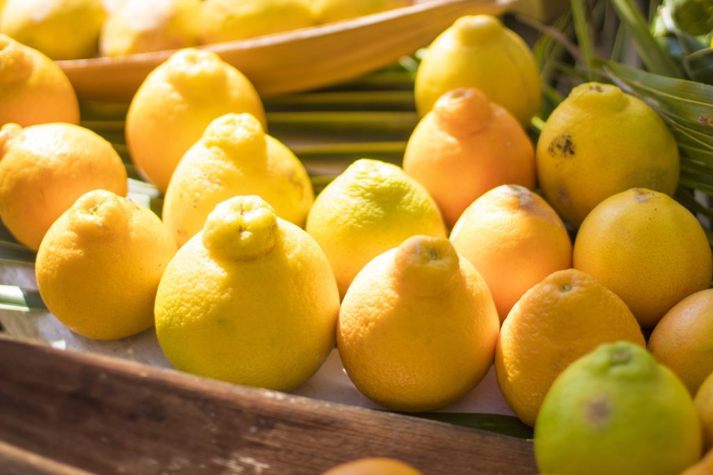 Il limone è uno degli alimenti brucia grassi più efficaci