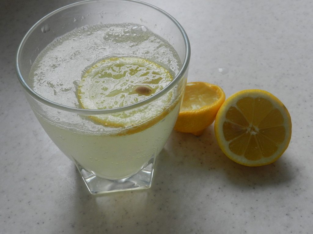 Succo dietetico al limone